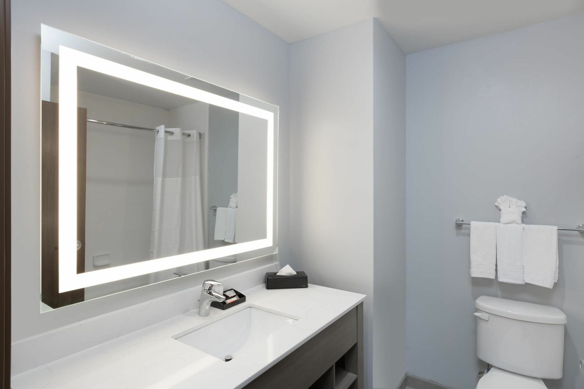 Days Inn & Suites By Wyndham Houston Nw Cypress Extérieur photo