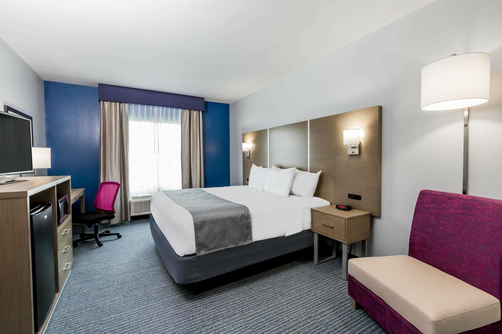 Days Inn & Suites By Wyndham Houston Nw Cypress Extérieur photo